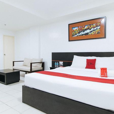 RedDoorz Plus Evangelista Street Makati Makati City Buitenkant foto