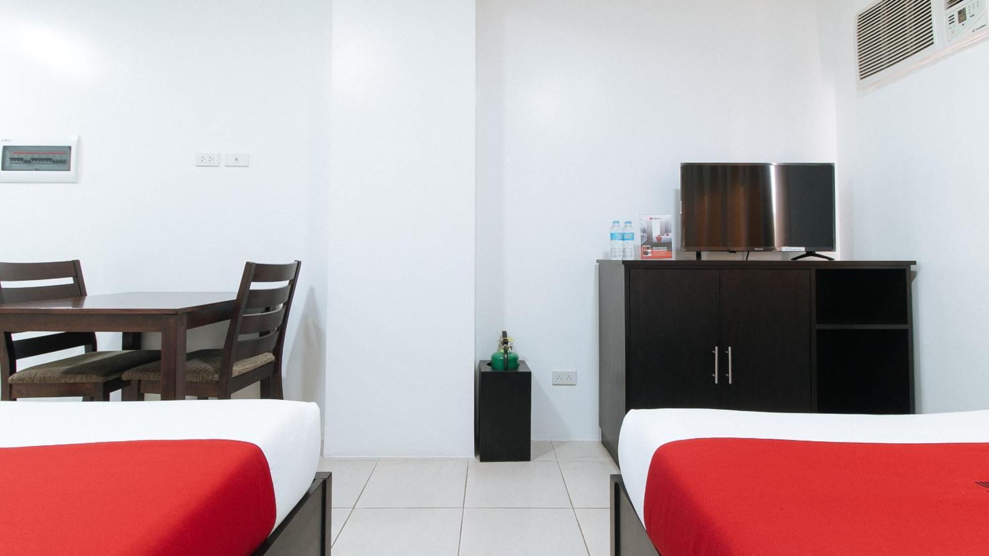 RedDoorz Plus Evangelista Street Makati Makati City Buitenkant foto