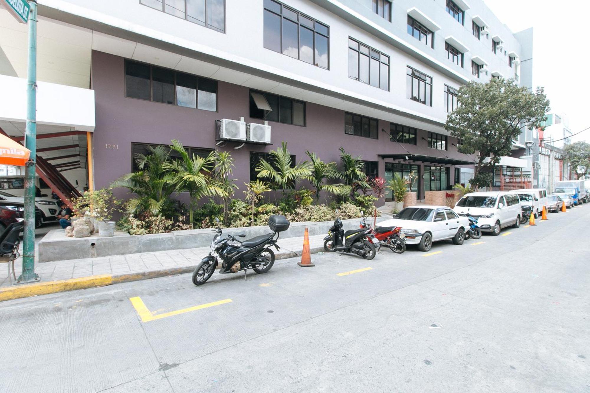 RedDoorz Plus Evangelista Street Makati Makati City Buitenkant foto