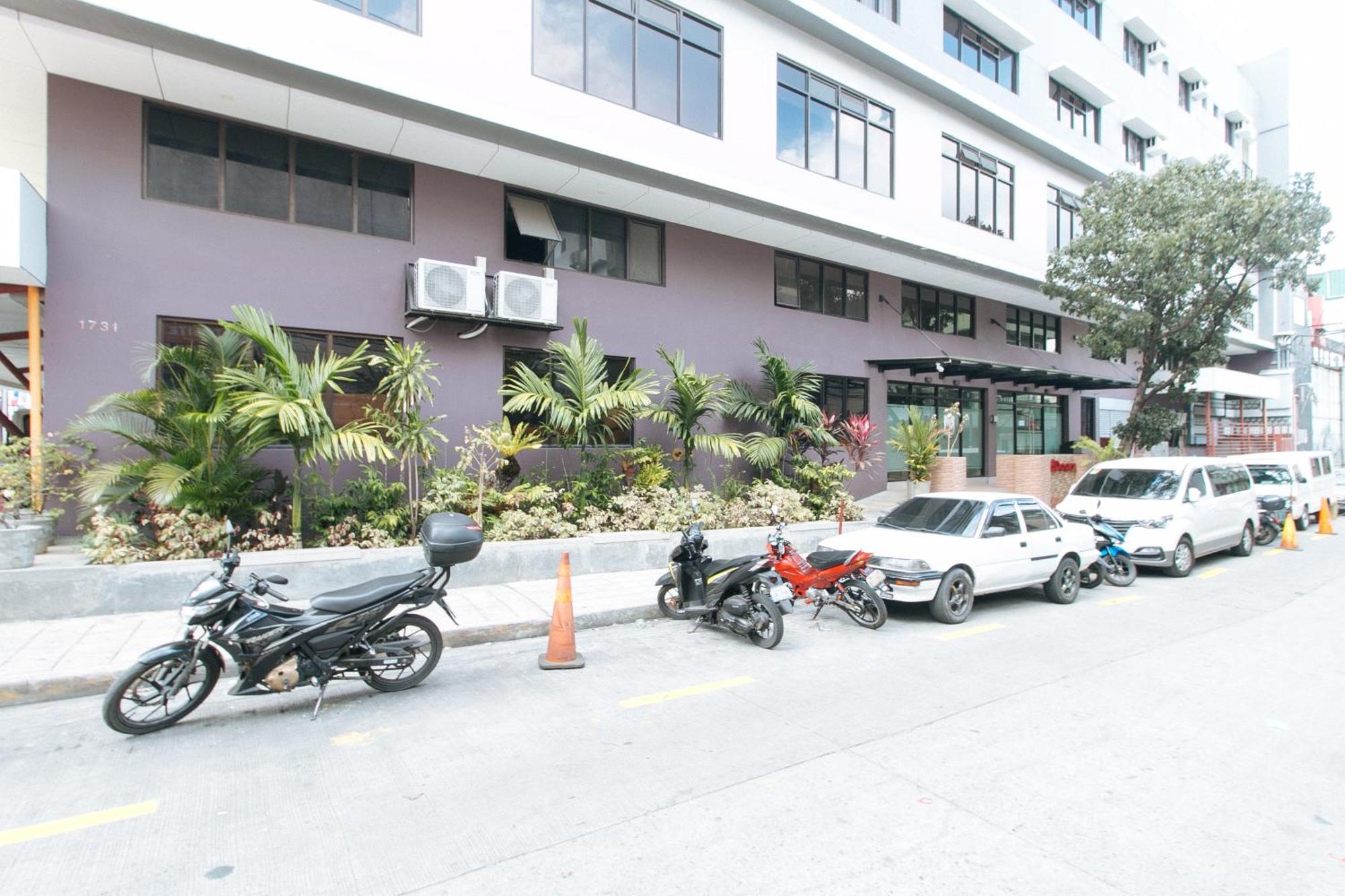 RedDoorz Plus Evangelista Street Makati Makati City Buitenkant foto